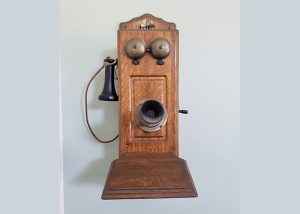 Working antique wall phone